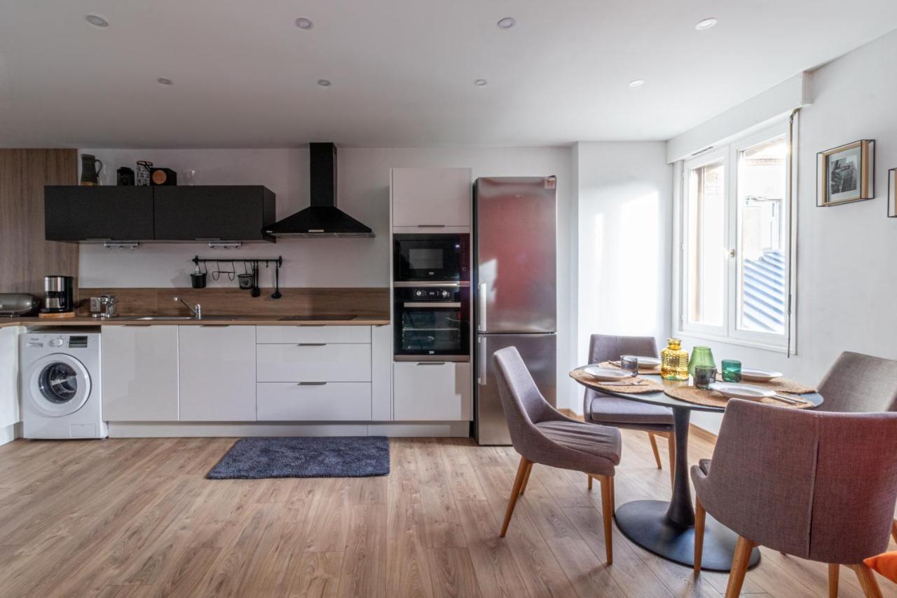 De Fil En Aiguille - Duplex Pour 4 A Calais Apartman Kültér fotó